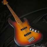 Fender Artist Series Jaco Pastorius Fretless Jazz Bass Guitar-Pau Ferro Fingerboard & 3T Sunburst