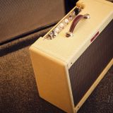 Ryra Elegante Tweed Combo Guitar Amplifier – Deluxe Style Amp