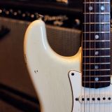 Fender Custom Shop ’69 Relic’d Stratocaster 02′ – Vintage White Finish & Abigail Pickups – She Rocks