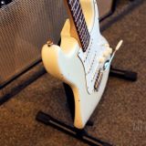 Fender Custom Shop ’69 Relic’d Stratocaster 02′ – Vintage White Finish & Abigail Pickups – She Rocks