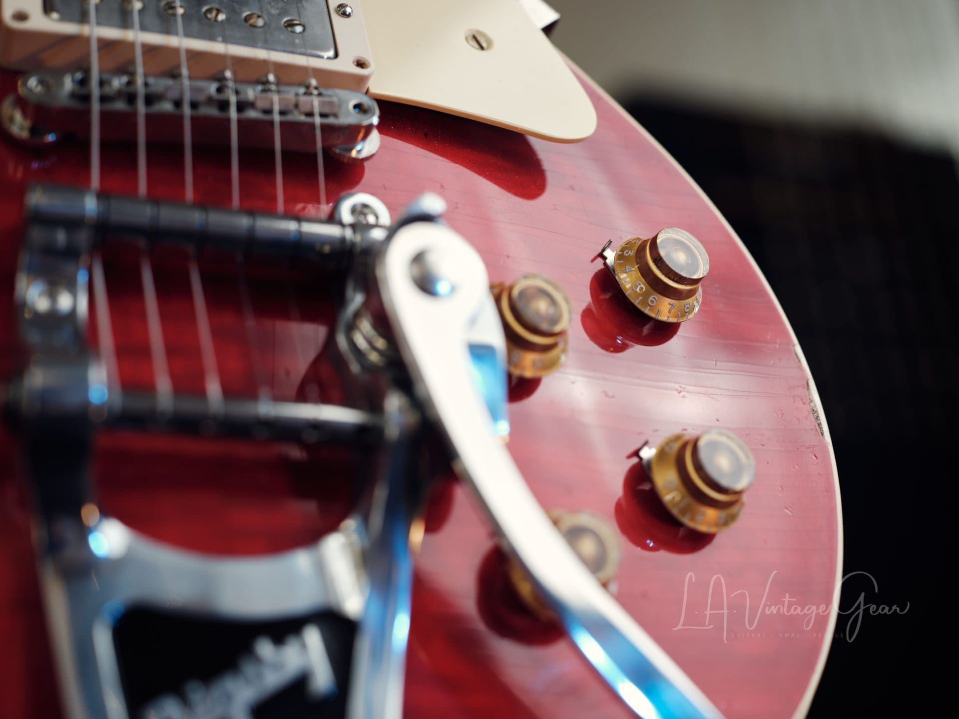 Gibson Relic'd Custom '58 Les Paul Standard with Bigsby - Cherry Flame ...