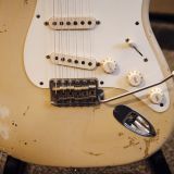 Fender ’57 Custom Shop Heavy Relic Electric Guitar (2009) – Blonde Finish & OHSC with COA