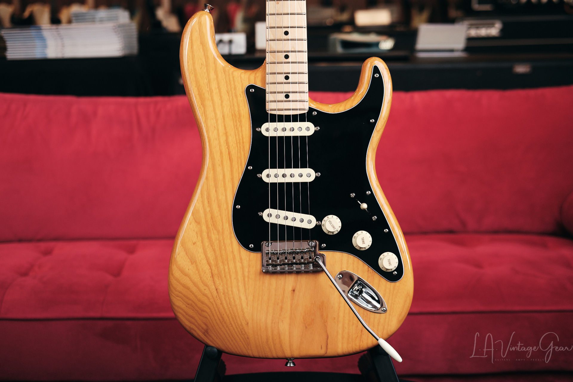 Fender LE Pro Stratocaster - Natural Finish - with an Ash Body, Callahan  Bridge & Fat 50's Pickups!