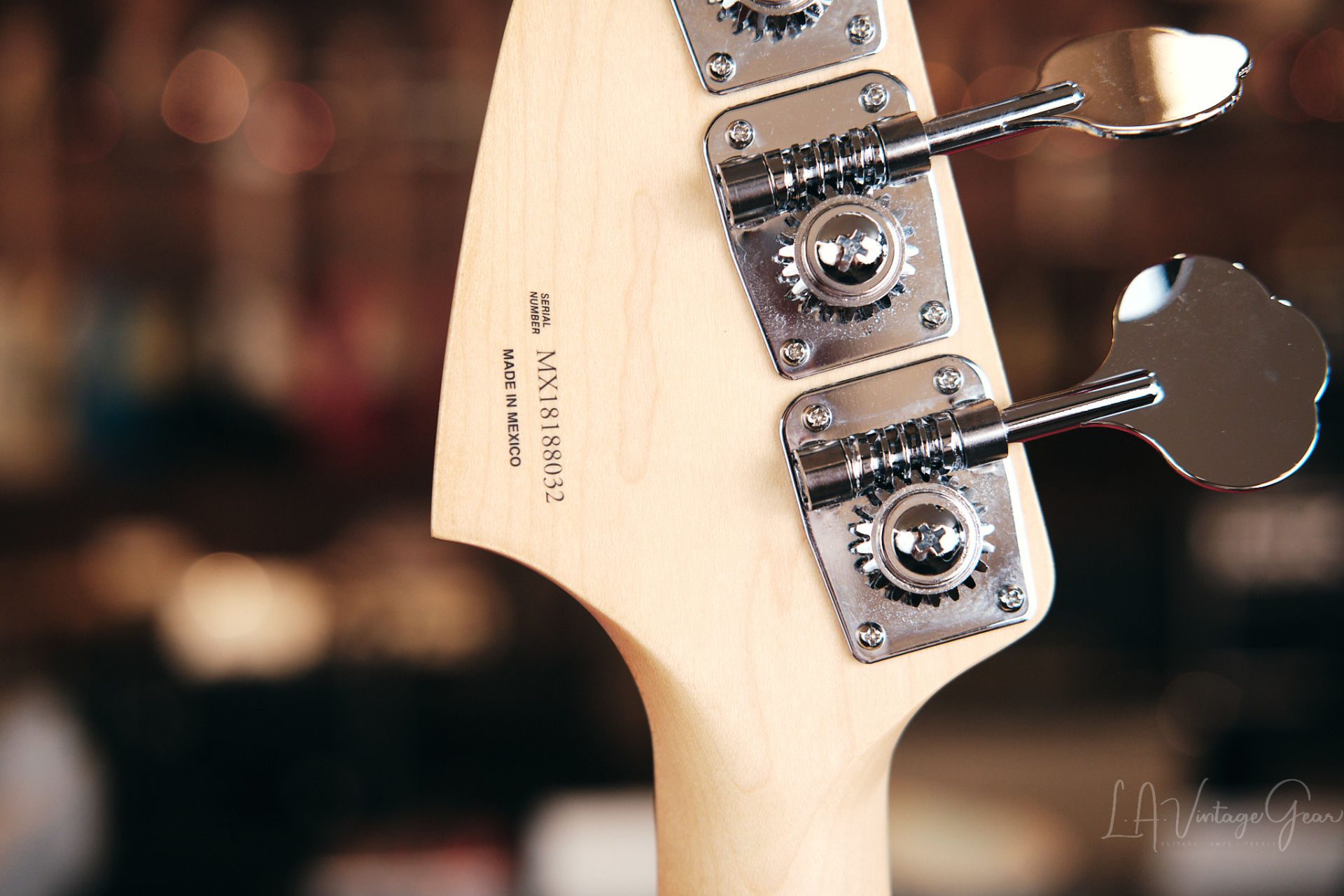 Fender MIM Mustang Bass- Olympic White Finish with a PJ Pickup Combination  in Mint Condition!