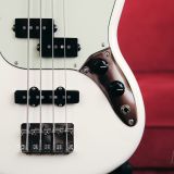 Fender MIM Mustang Bass- Olympic White Finish with a PJ Pickup Combination in  Mint Condition!