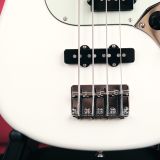 Fender MIM Mustang Bass- Olympic White Finish with a PJ Pickup Combination in  Mint Condition!