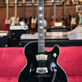 Silvertone 1965 Model 1446 Single Cut Electric Guitar – “Chris Isaac Model” All Original with Vintage Tweed Case