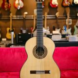 Alvarez Yairi Classical Nylon String Acoustic Guitar – Model CYM75 in a  Natural Gloss Finish.