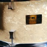 Pork Pie White Oyster Pearl Drum Kit 28/18/14/13