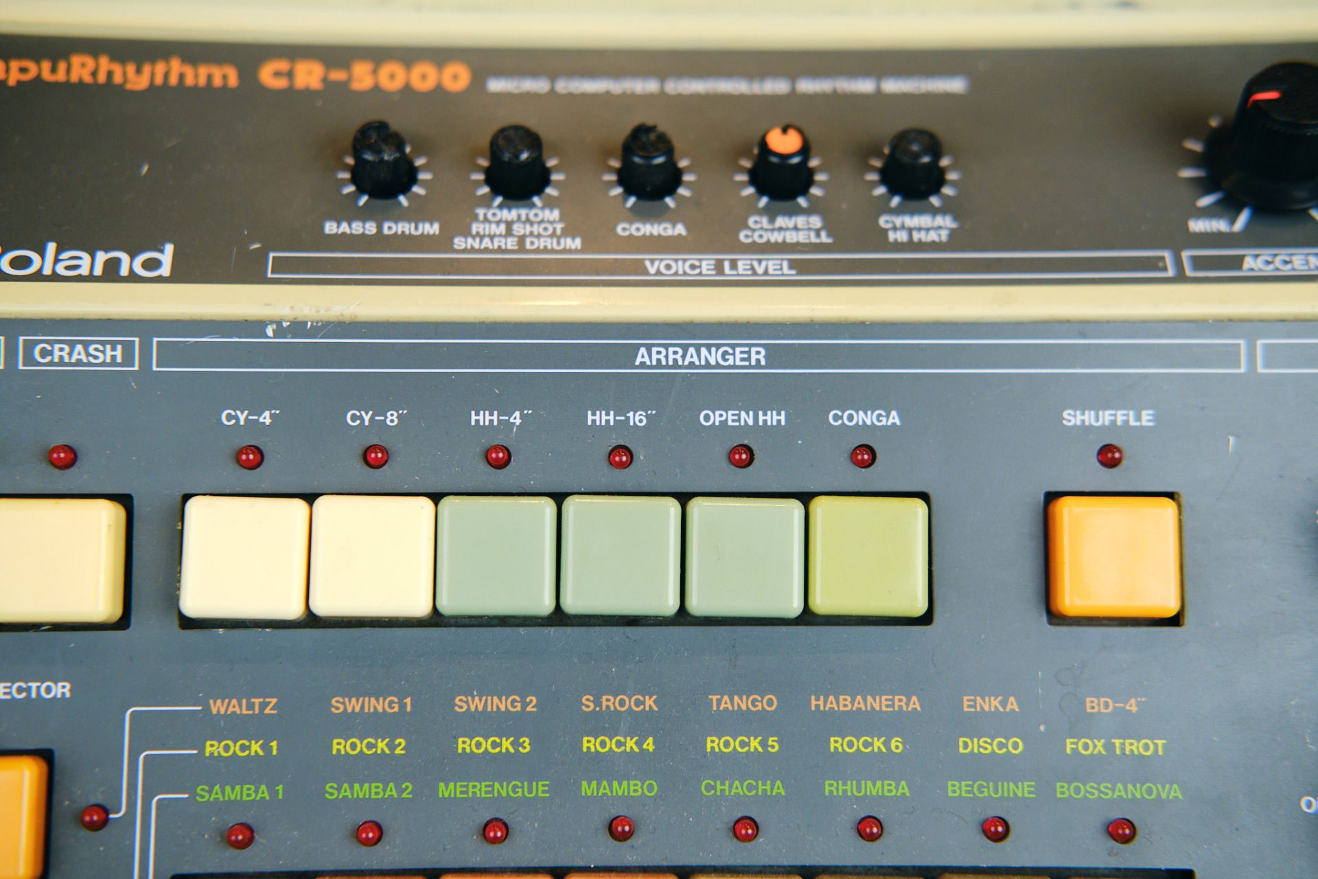 Roland CompuRhythm CR-5000 - 80's Vintage Drum Machine!