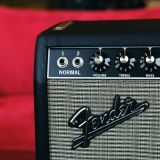 Fender ’64 Custom Deluxe Reverb 1×12″ 20-watt Tube Combo Guitar Amp