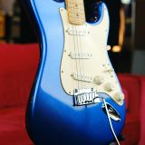 Fender American Ultra Stratocaster 2022-Alder Body in a Cobra Blue Gloss Finish-Mint Condition!