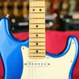 Fender American Ultra Stratocaster 2022-Alder Body in a Cobra Blue Gloss Finish-Mint Condition!