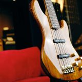 Fender “Victor Bailey Signature” 5 String Jazz Bass in a Tan Finish – 60th Anniversary