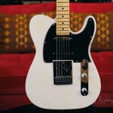 Fender Deluxe Nashville Telecaster Electric Guitar – Blonde Blackguard with Noisless Pickups!