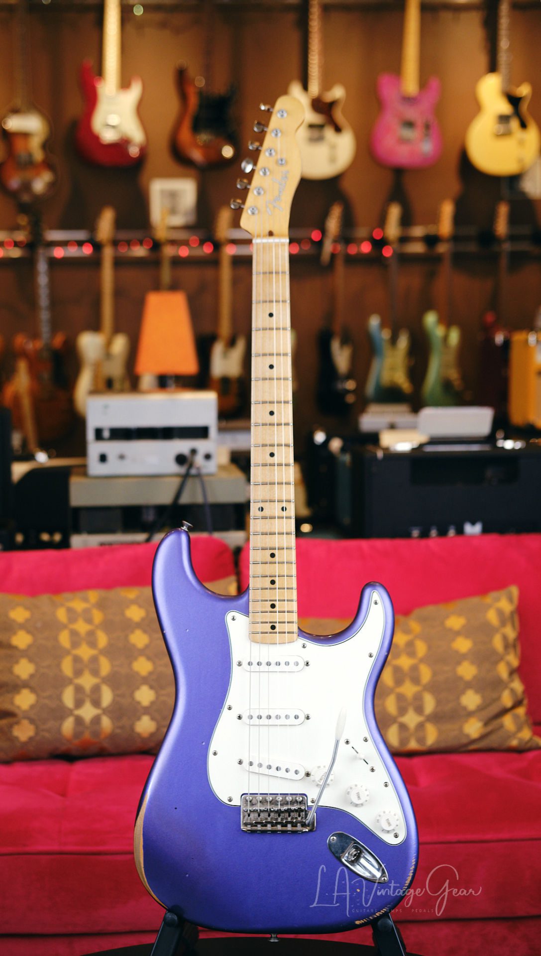 Fender Vintera Road Worn Mischief Maker Stratocaster Metallic Purple w/Pure  Vintage ’59 Pickups (CME Exclusive)