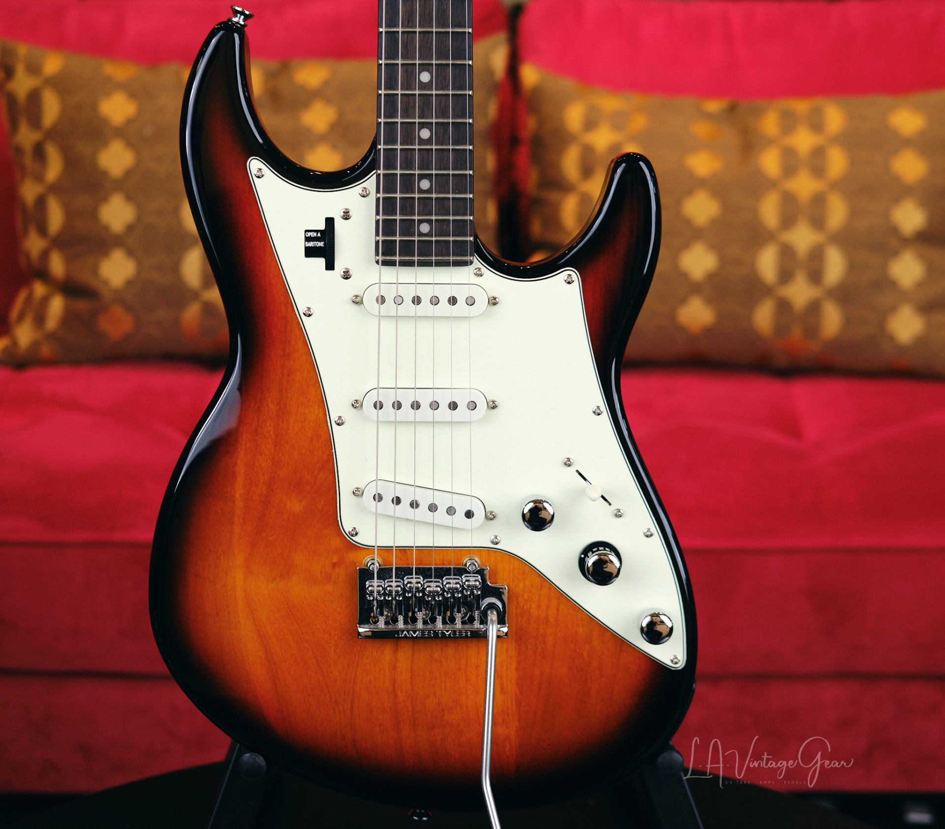 Line 6 JTV-69S James Tyler Variax Sunburst Modelling Electric