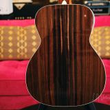 Santa Cruz “OM” Model Acoustic Guitar 2022- Natural Finish with “Bearclaw Top” in Mint Condition!