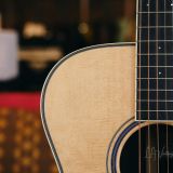 Santa Cruz “OM” Model Acoustic Guitar 2022- Natural Finish with “Bearclaw Top” in Mint Condition!