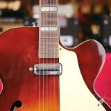 1950s Silvertone 1425 Aristocrat Archtop Electric Guitar – Comes with Original Chipboard Case!