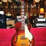 1950s Silvertone 1425 Aristocrat Archtop Electric Guitar – Comes with Original Chipboard Case!