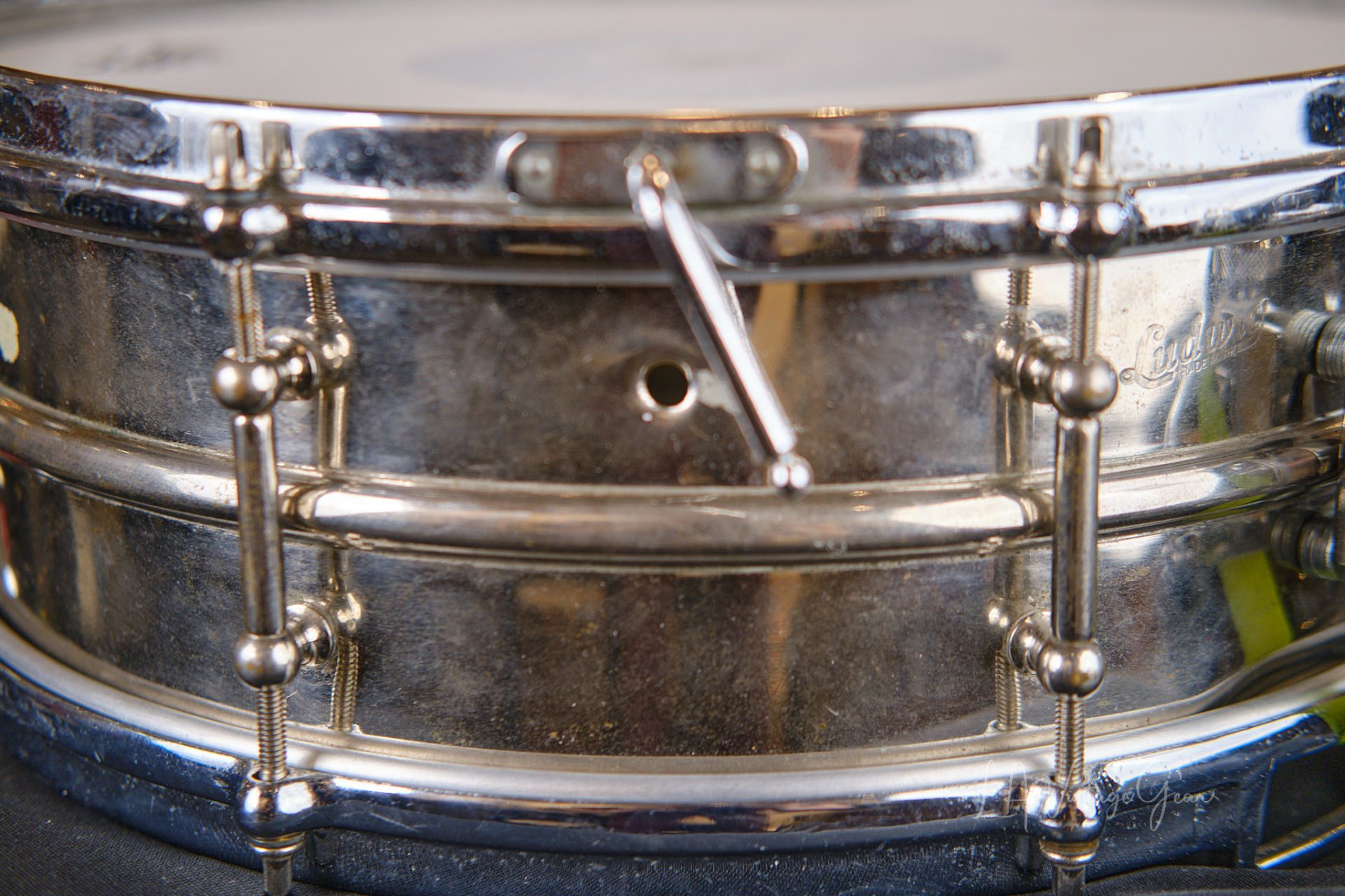 Nikkel over Brass Snare 5Nikkel over Brass Snare 5  