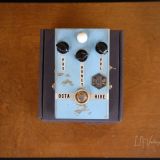 Beetronics OctaHive – Awesome Octave Fuzz!