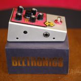 Beetronics Swarm – Killer Fuzz!