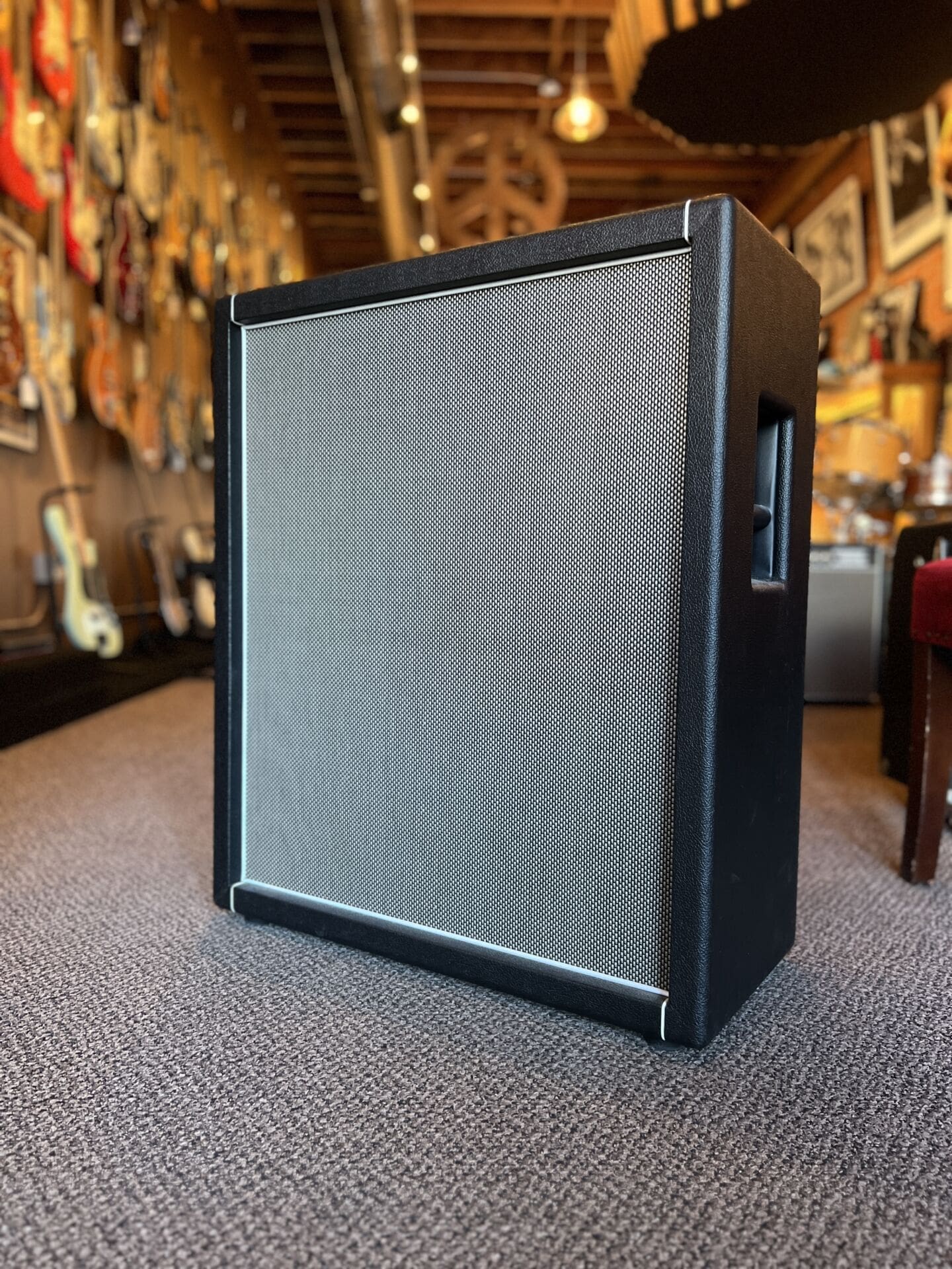 Kerry Wright 2 x 12 Guitar Speaker Cabinet- Black Tolex – Scumback