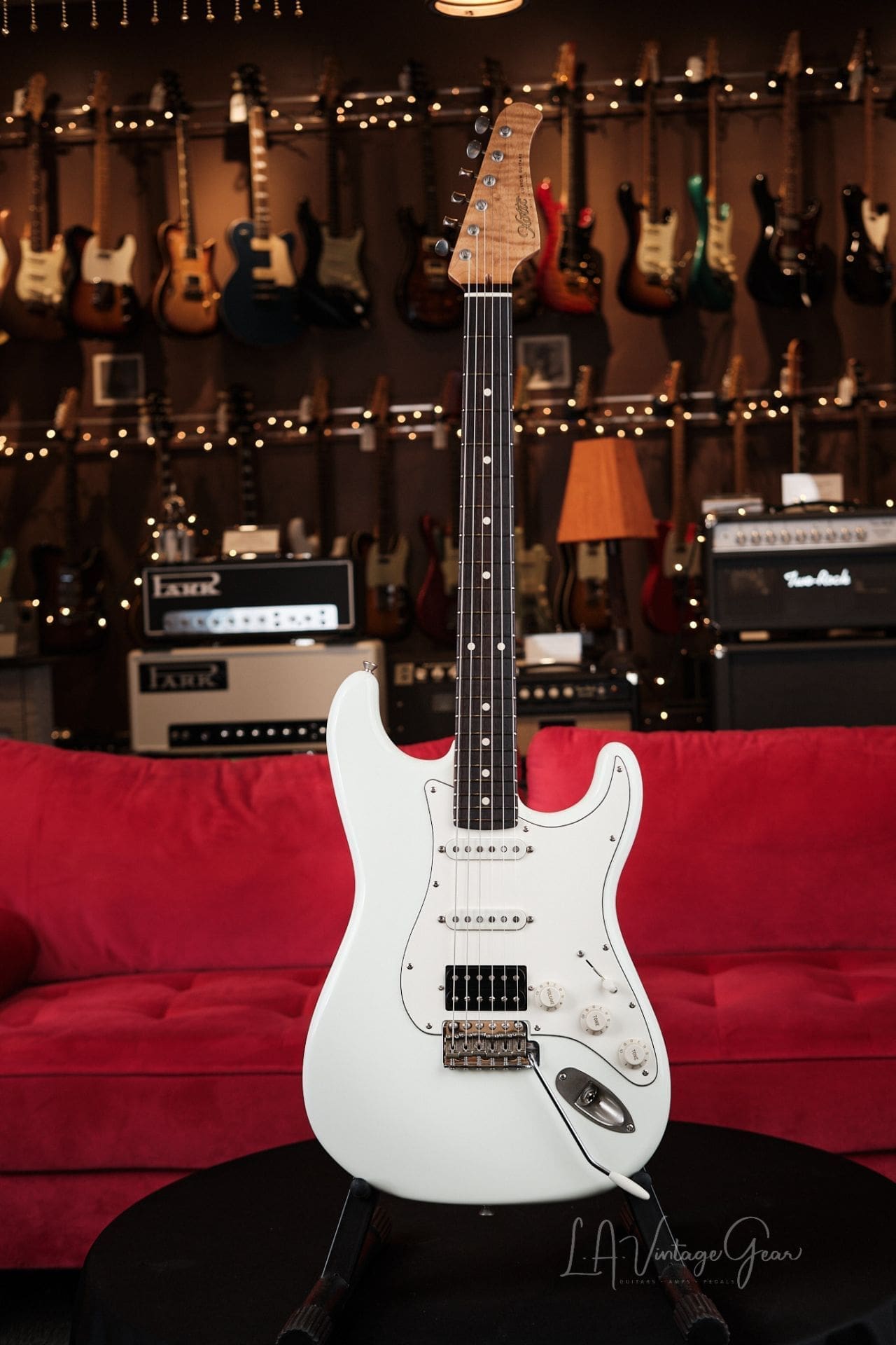 Xotic California Classic® XSCPRO-2 Olympic White - Light Aged