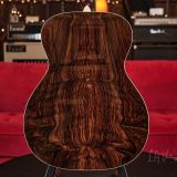 Santa Cruz OM Pre-War – Amazing Highly Figured Indian Rosewood Back and Sides!