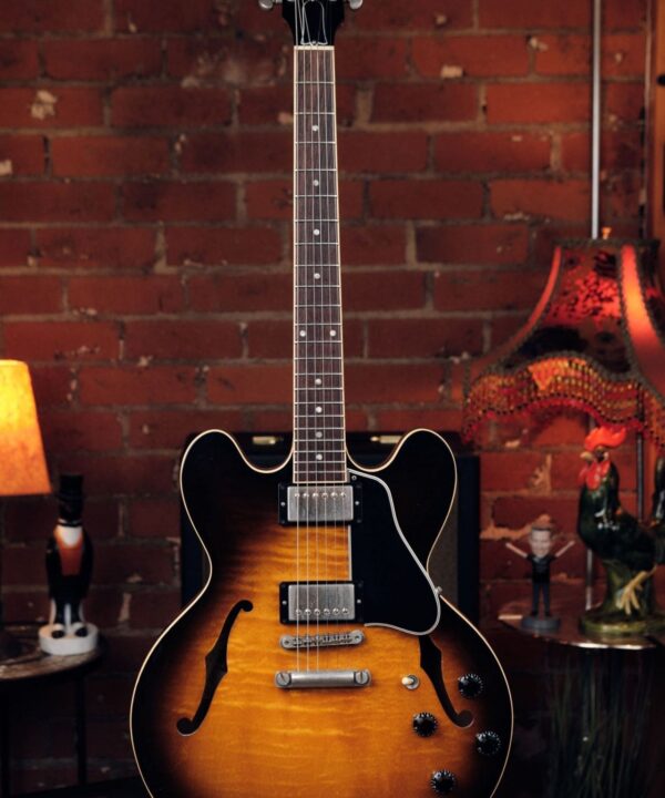 1998 Gibson 335 Semi-Hollow Guitar - With Original Hardshell Case!