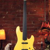 2015 Mayones Jabba 5  Classic Fretless Bass – With Mono Gig Bag!