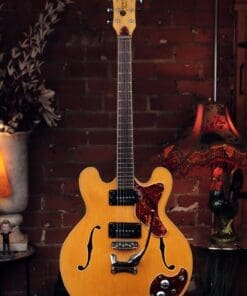 1965 Mosrite Celebrity – Great 60's Vibe!