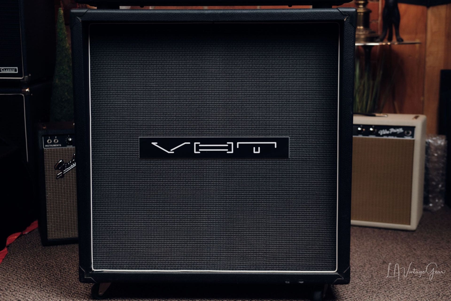 VHT Pittbull Classic 100 – 3-Channel, 100-Watt EL34 Tube Head and 4x12 Cabinet - with Footswitch! - Image 8
