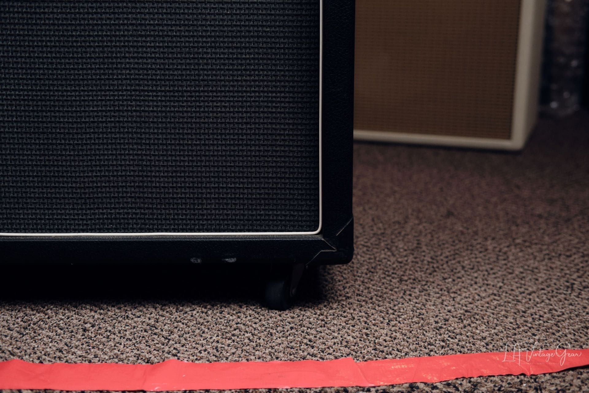 VHT Pittbull Classic 100 – 3-Channel, 100-Watt EL34 Tube Head and 4x12 Cabinet - with Footswitch! - Image 12