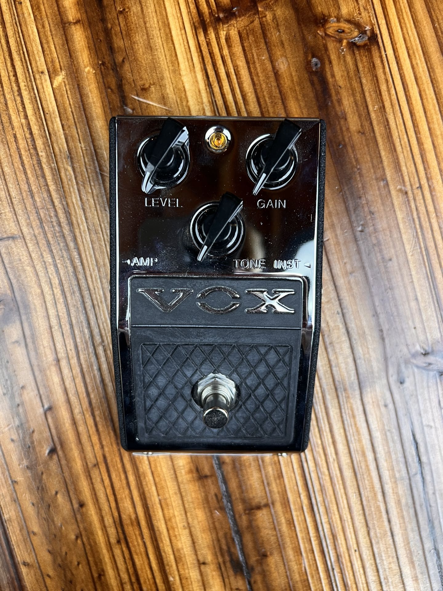 Vox Valvetone V810 オーバードライブ TS系ペダルの名機「VOX V810 VALVE-TONE」をレビュー | 魔法の箱