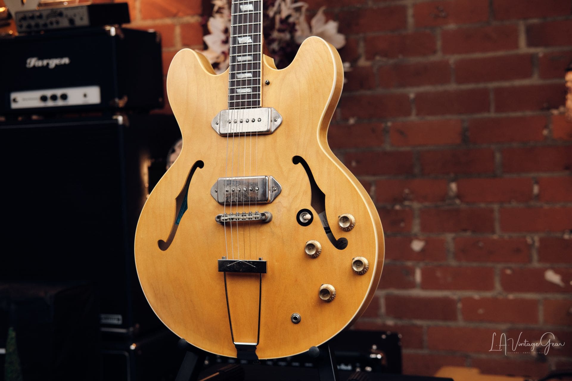 ギター Epiphone / Casino E230TD John Lennon Epiphone 1965 John Lennon ES-230TD Casino | Guitar of the
