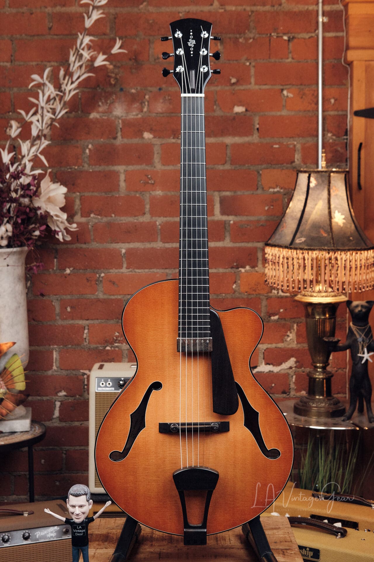 Maegan Wells 15″ Archtop – Amazing Archtop! – LA Vintage Gear