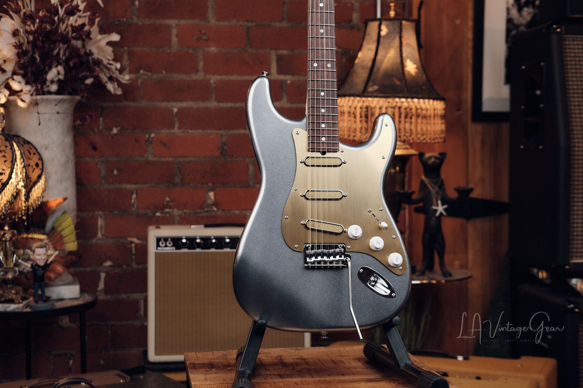 Taey Kang Modern S - Aluminum Finish with Lollar Super-Caster Pickups! - Image 3