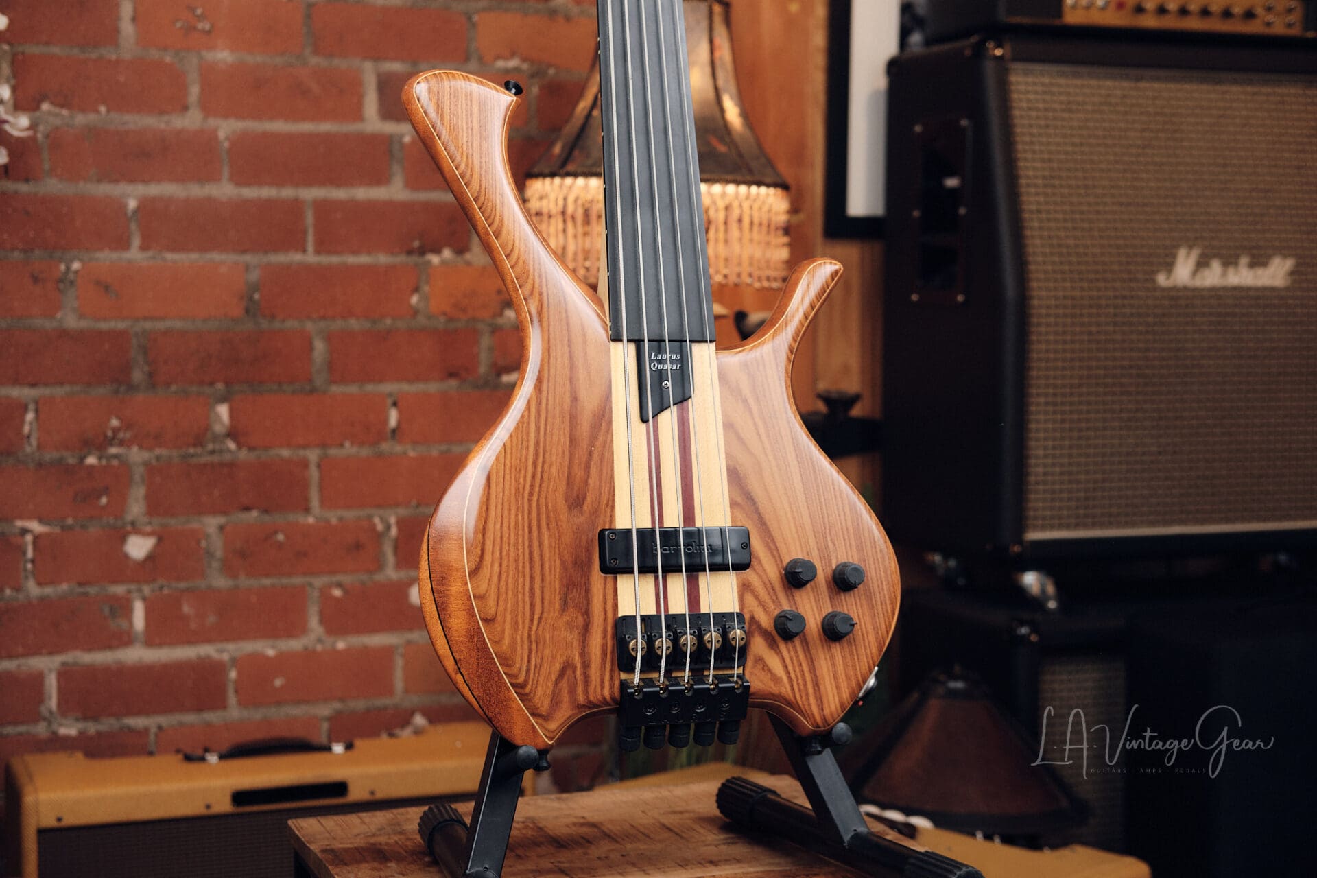 Laurus Quasar 5 String Fretless Bass - With Bartolini Pickup! - Image 3