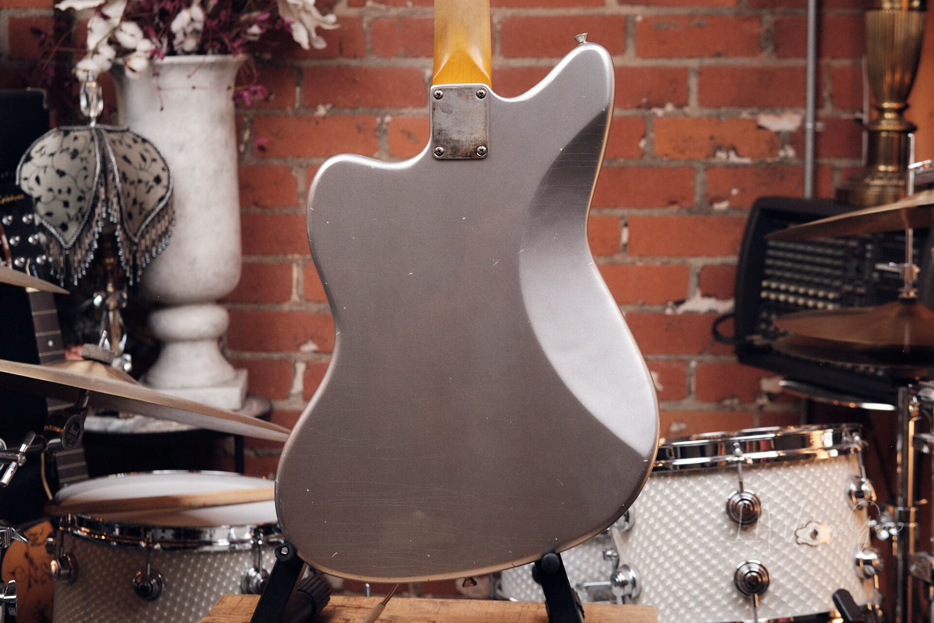 Lelah Custom Guitars 37JM - Inca Silver with Avanguard! - Image 10