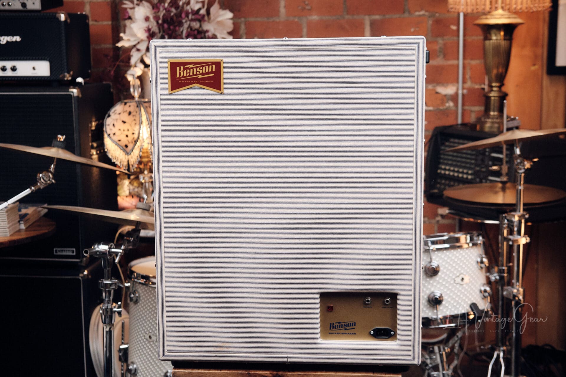 Benson Rotary Speaker Cab - Leslie Effect in a Small Cab! A Rare